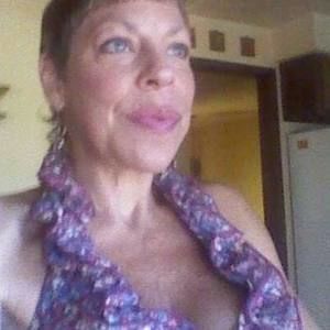 Meet your Posher, Debbie